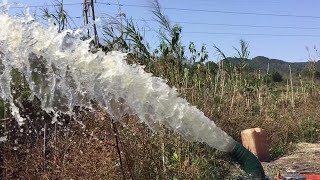 村里开塘，十二匹柴油机太猛了，看这出水量给力，可是鱼塘太大了【乡情阿欢】