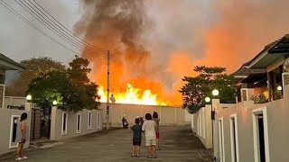 จ.ชลบุรี/กองทัพเรือ ส่งเฮลิคอปเตอร์ รถดับเพลิงคุมไฟป่า​เขากระทิง​ จ.ชลบุรี​