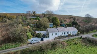 Gallt Y Felin, Llaniestyn, Llyn Peninsula. A beautiful character cottage with far reaching views