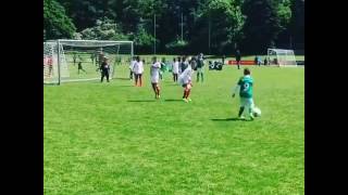 Lukas Podolski's son 👏 amazing free kick