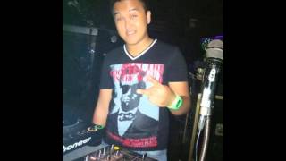 DUGEM SP CLUB WITH DJ MOMON VOL 4