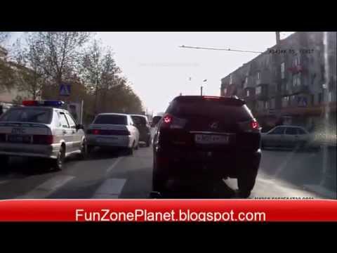 funny accedent on road funny accedent on road