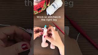 How to join the legs for the Crochetree dolls