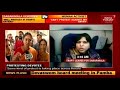 trupti desai stranded protesters pouring outside kochi airport