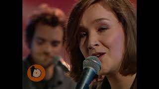 Minor Majority - Dancing In The Backyard (Live) (Stereo, NRK2, 03.12.2002)