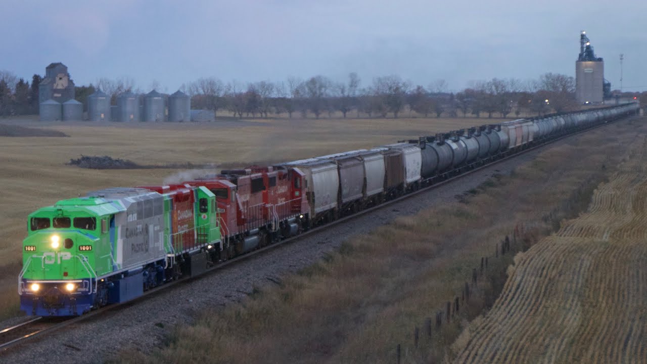 Hydrogen Power!!! CP 1001 & CP 1002 Leads CPKC C46 (Local Turn)West ...