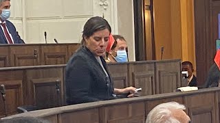 Teresa Marinovic se niega a usar mascarilla en sesión de la Convención Constitucional