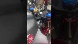 新型cbr600rr アクラポ　排気音　車検対応