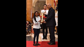 President Kovind presents Nari Shakti Puraskar to Vanita Jagdeo Borade