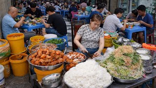 Nồi bún riêu hơn 60 năm đông khách ở vỉa hè Sài Gòn không phải ai cũng biết