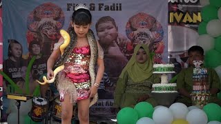 Tari Ular Anak Anak