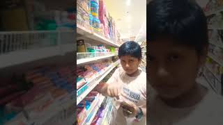 செல்லம் உனக்கு என்ன சாக்லேட் வேணும் #funny #cutebaby