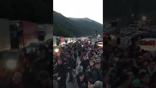Заторы из Людей и машин на границе с Грузией из-за мобилизации в России. 2022 NEWS
