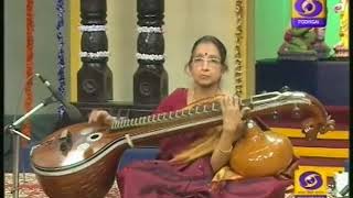 M. K. Saraswathi playing on Veena Maakelaraa Vicharamu... (Ravichandrika, Adi, Thyagaraja)