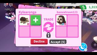 This Video is see what people Trade For Ride Hedgehog In Rich Server 😱