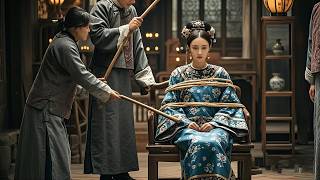 The lowly concubine aimed for empress, but Ruyi crushed her with 100 cane strikes!