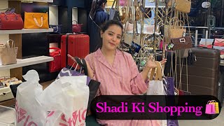 Wedding Shopping begins😍||Bridal Lehenga dekhne gaye|| Shopping Vlog with family 🛍️😍||