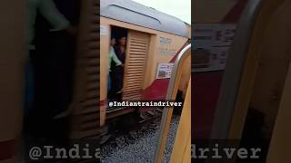 😂INDIAN RAILWAYS😂#shorts#viral#train#shortvideo#viralvideo#youtube#indianrailways#subscribe#youtuber