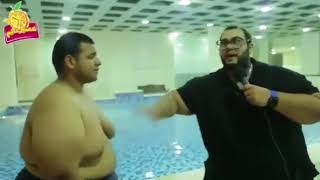 يقوله يا فقمة البحر وفقع وجهه 😂👊 جديد مقالب ابو رجب 2018 حصري\