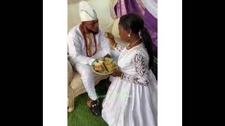 Groom Criticized For Allowing His Heavily Pregnant Bride Kneel To Feed Him At Their Wedding