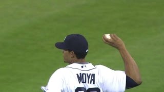 TB@DET: Moya doubles off Guyer at second base