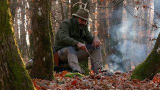 Κεφτεδάκια σε υπέροχη σάλτσα ντομάτας με τριμμένη φέτα