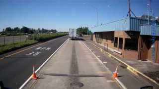 Oregon Weight Watchers in Action//DOT Scale, Weigh Station, I-5 South, Oregon, near  Woodburn