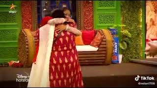 Priyanka emotional with her mom in bb5