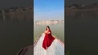 Dream to become beautiful and stylish 💞👠 Red Satin Saree 🔥 looking fire 🔥👄💯