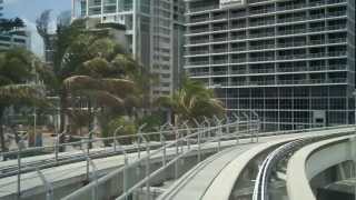 Riding MetroMover in Miami (omni loop)