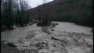 Φούσκωσε ο Ίναχος ποταμός στη Δυτική Φθιώτιδα