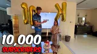 Mia finally reached 10k subscribers on youtube!