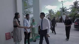 The Vice President visits the health centre in B  Dharavandhoo Island