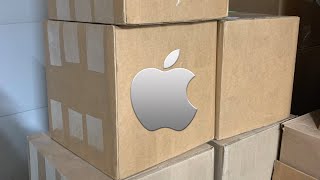 I bought a $720 Amazon Customer Returns ELECTRONICS Mystery Box + FOUND APPLE AIRPODS & MORE!