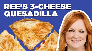 The Pioneer Woman Makes a 3-Cheese Quesadilla | The Pioneer Woman | Food Network