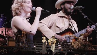 Maggie Rogers & Leon Bridges — River (Live in Dallas) 05/31/2024