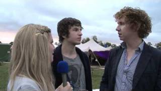 The Kooks fresh off stage with V Festival's Ellie and her 'southern' wellies