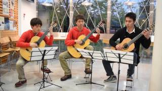 森のくまさんの主題による変奏曲 (guitar trio)／広島大学ギタークラブ　マーメイドカフェ演奏