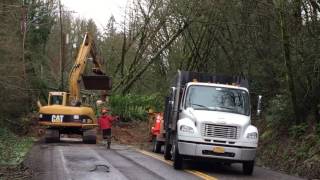 PBOT Crews Clear Landslide on West Burnside 3.15.17