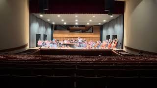 Kana Funayama - rehearsal clip of Viento y Llanura para Marimba y Orquesta / Juan Carlos Figueiras