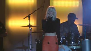 Veronica Maggio - Jag kommer (Live Töreboda Festivalen 2012)