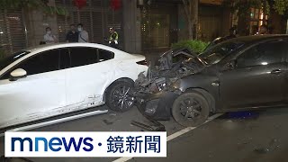 中秋夜烤肉不平靜　惡煞狂砸車嚇壞人｜#鏡新聞