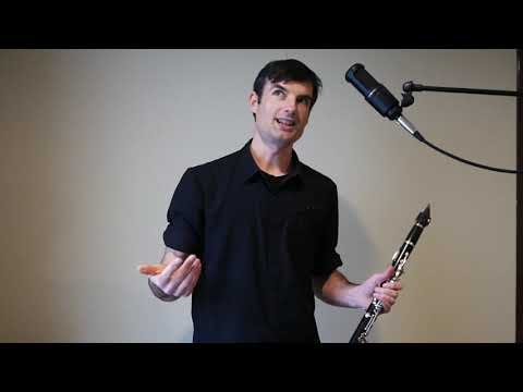 How do you make the clear sound on a clarinet?