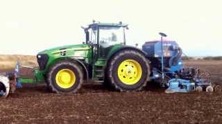 John Deere 7930 with Lemken 4 meter power harrow and drill