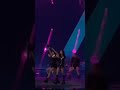 Blackpink pink Venom and shutdown gala pièces jaunes lisa jisoo Jennie Rose