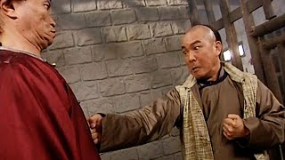 Assassin tries to kill a prisoner,but the prisoner is a Wing Chun master and kills him with a punch!