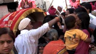 Huge devotees gather in Solapur for Shri Siddheshwar Maharaj Yatra