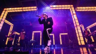 Bruno Mars - Versace on the Floor (Billboard Music Awards 2017) ( Live Performan