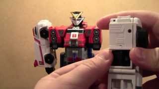 Power Rangers Turbo Rescue Megazord Review (zord gekisou sentai carranger)