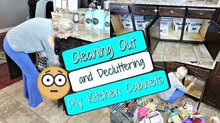 Organizing and Decluttering My Kitchen Cabinets/Dollar Tree Organization Ideas/Organizing Your Home